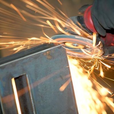 Stahlbearbeitung:
<br />

<br />
Grob-Schleifen