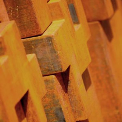 Grafik-Stelen -
<br />
Fortschreitende Flächenstruktur:
<br />

<br />
Details