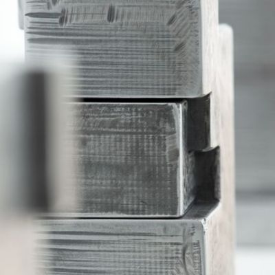 Flächenstruktur B - 
<br />
Skulptur:
<br />

<br />
Details